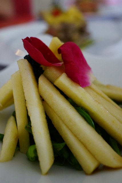 【台灣,離島,金門食記】耳聞多年的金門創意特色美食《湶民水果餐》用水果入菜健康又好吃 ; 葷食,素食都各有滋味 - 第16張圖