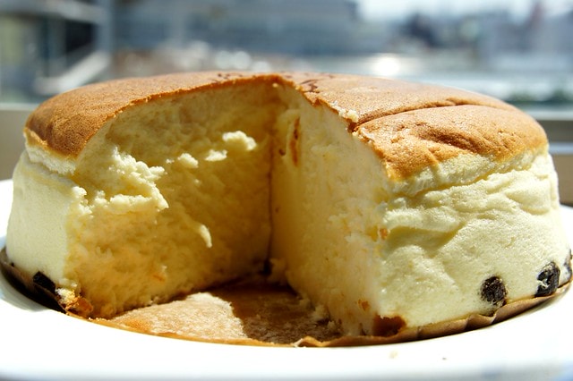 DSC05673 【日本,關西自由行】再訪南海大阪輝聖庭飯店(osaka frasers) &大阪超好吃的美食~ 老爺爺起司蛋糕店(Rikuro) / りくろーおじさんの店 ナンバ本店 – 難波