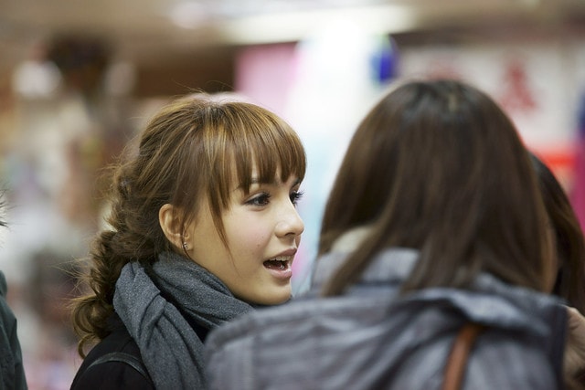 【台灣，台北】帶創作型正妹歌手喬毓明(Ming)逛永樂市場、迪化街…台北城辦年貨的老區域，提前感受台灣中國年；在小藝埕爐鍋喝咖啡聊專輯音樂「明天.Ming Day」