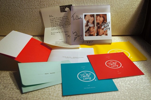 【台灣，台北】帶創作型正妹歌手喬毓明(Ming)逛永樂市場、迪化街…台北城辦年貨的老區域，提前感受台灣中國年；在小藝埕爐鍋喝咖啡聊專輯音樂「明天.Ming Day」