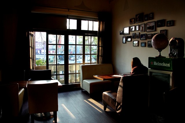 【台灣，台南市】下午茶在老屋中的光影遊戲，讓人回味無窮的好地方~小西門時光驛棧旅行咖啡館West Town Café