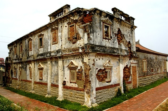 【台灣，離島，金門】古寧頭電瓶車10元帶你遊遍古寧頭戰地文化與體驗生態風光。(漫遊林厝和平紀念廣場→古寧頭戰史館→古戰場播音牆→北山石蚵田→北山聚落→南山聚落→自然溼地中心→雙鯉湖→古龍頭水尾塔)