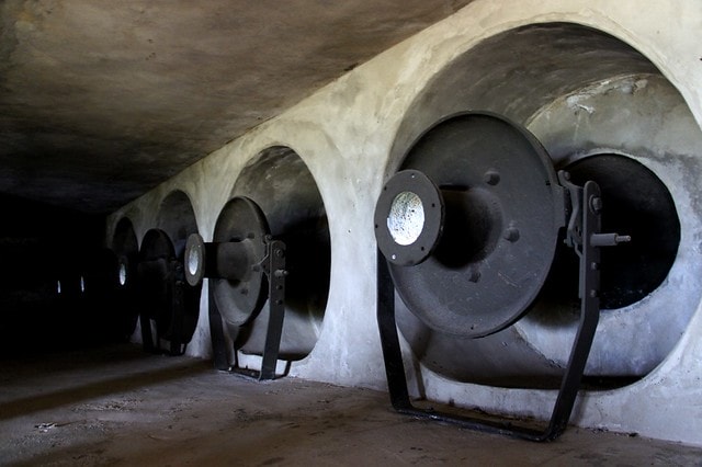 【台灣，離島，金門】古寧頭電瓶車10元帶你遊遍古寧頭戰地文化與體驗生態風光。(漫遊林厝和平紀念廣場→古寧頭戰史館→古戰場播音牆→北山石蚵田→北山聚落→南山聚落→自然溼地中心→雙鯉湖→古龍頭水尾塔)