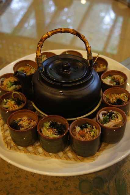 【台灣，桃園縣，龍潭鄉】OTOP全民揪團出遊去(上)巷子內的特色美食，以「茶入菜」創意又美味的&quot;壹等賞景觀茶園&quot;