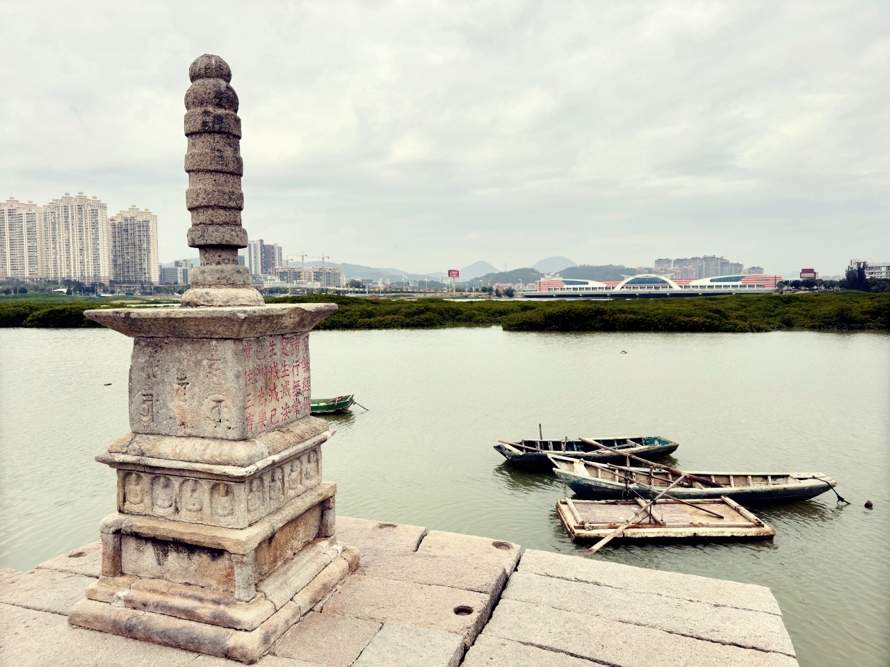廈門｜泉州｜再訪洛陽橋，在中國第一座跨海大橋上，與千年潮聲相遇。（泉州旅遊景點）