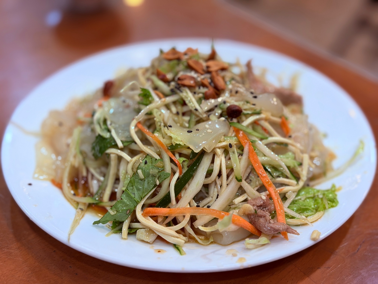 台灣|台北|中山區|吉林路美食「金稻子餐廳」;冬日裡最溫柔的北方家常味,酸菜白肉鍋、鍋包肉與最樸實的大拉皮。 - 第8張圖