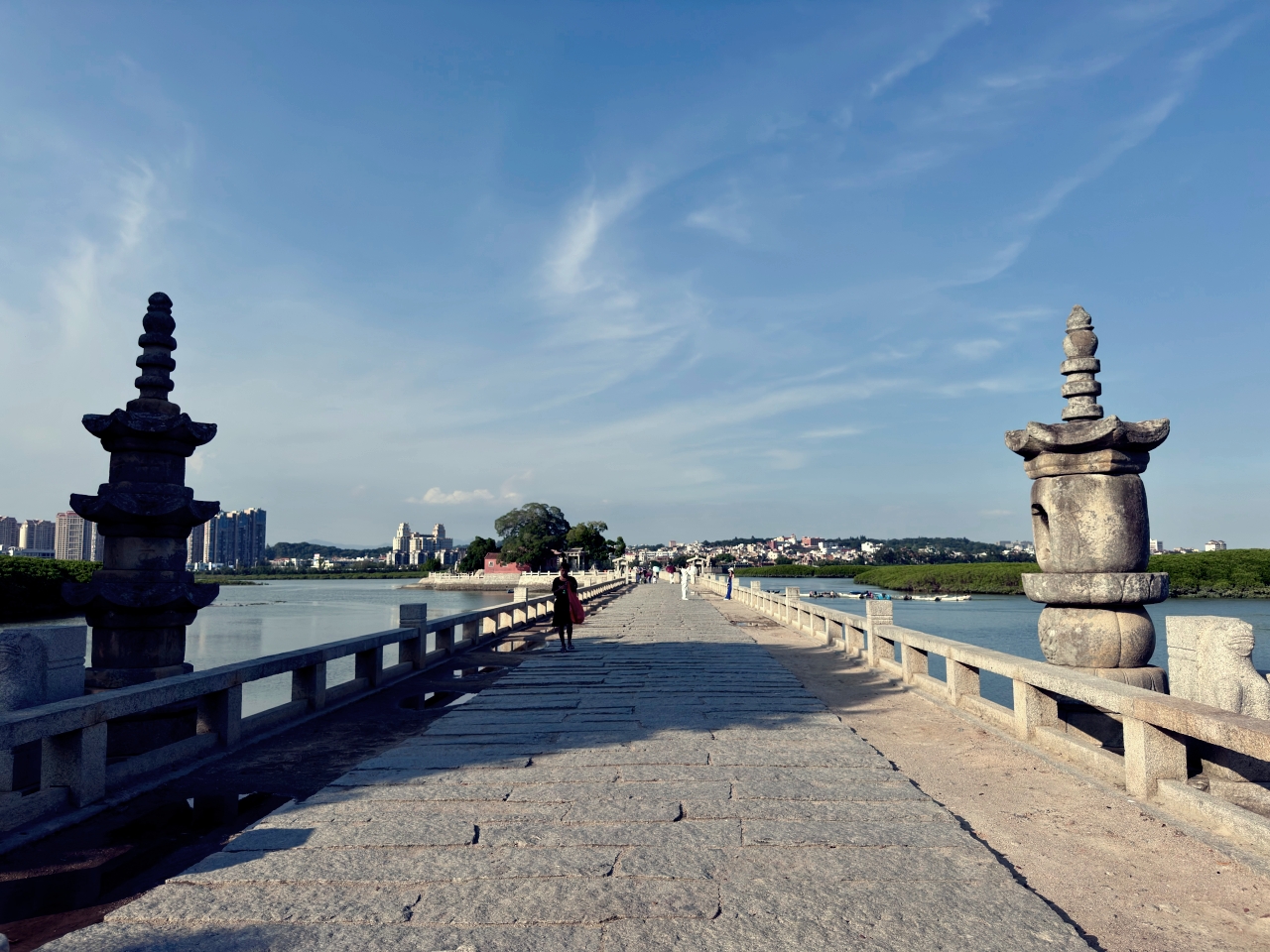 廈門｜泉州｜再訪洛陽橋，在中國第一座跨海大橋上，與千年潮聲相遇。（泉州旅遊景點）