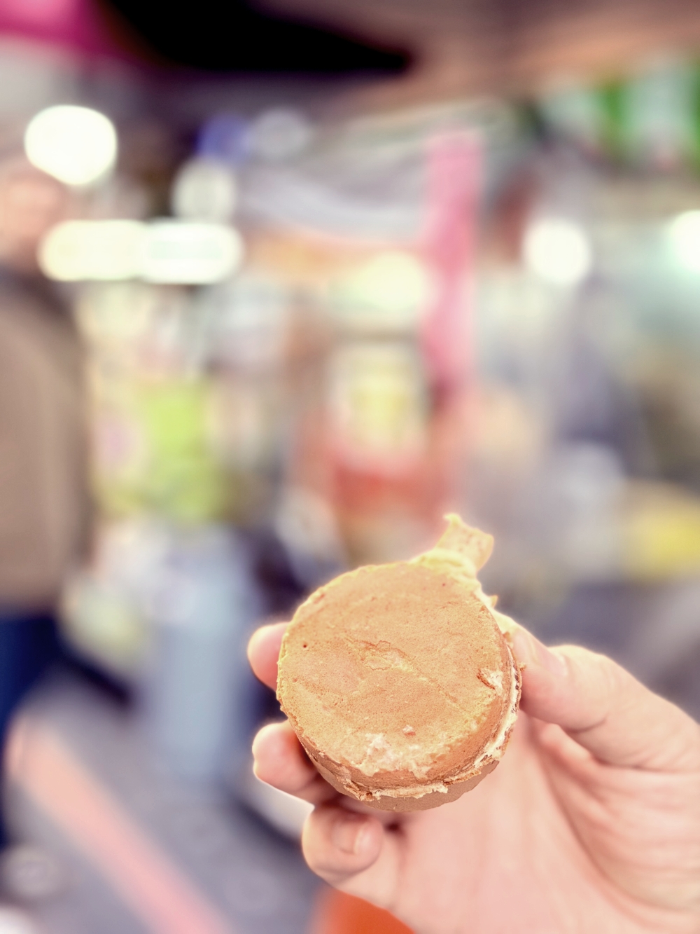 中壢銅板美食｜3 個十元紅豆餅～在火車站旁，被時間留下來的街角下午。（中壢銅板美食）