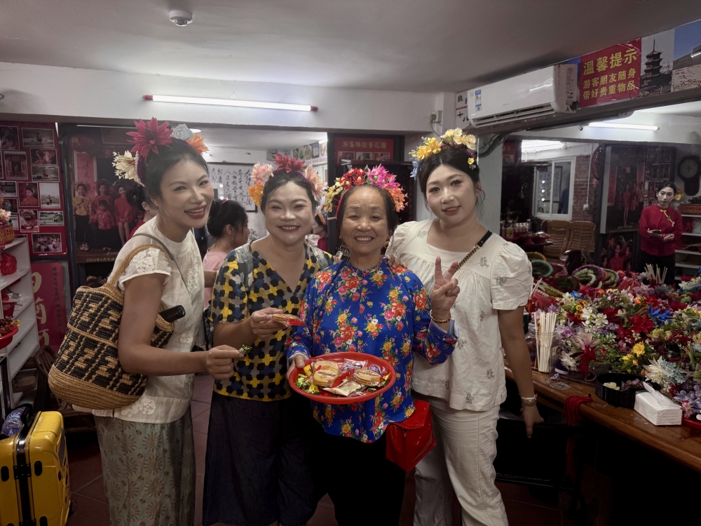 泉州旅遊必訪｜潯埔漁村簪花體驗，走進潯埔女的非物質文化遺產。