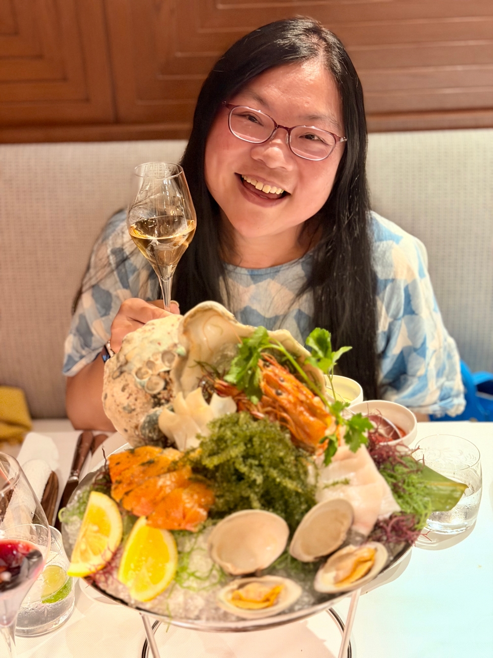 沖繩美食推薦｜海麗客蘭尼沖繩 Halekulani Okinawa 夕陽酒吧＋KINGDOM 牛排餐酒館晚餐＋甜點，用一個完整夜晚收藏沖繩的奢華慢旅。