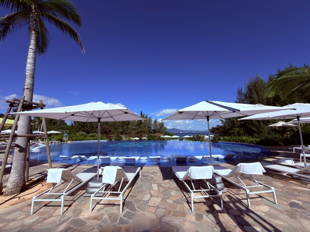 沖繩住宿推薦｜海麗客蘭尼沖繩 Halekulani Okinawa 全客房海景・恩納村頂級度假村慢旅體驗。