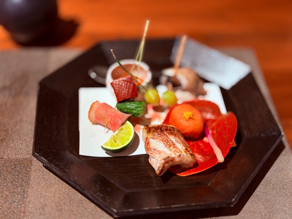 沖繩美食|AOMI 日式料理晚餐,那日我們在 Halekulani Okinawa 夕陽餘暉下品嚐美味創意懷石料理。 - 第15張圖 沖繩美食|AOMI 日式料理晚餐,那日我們在 Halekulani Okinawa 夕陽餘暉下品嚐美味創意懷石料理。