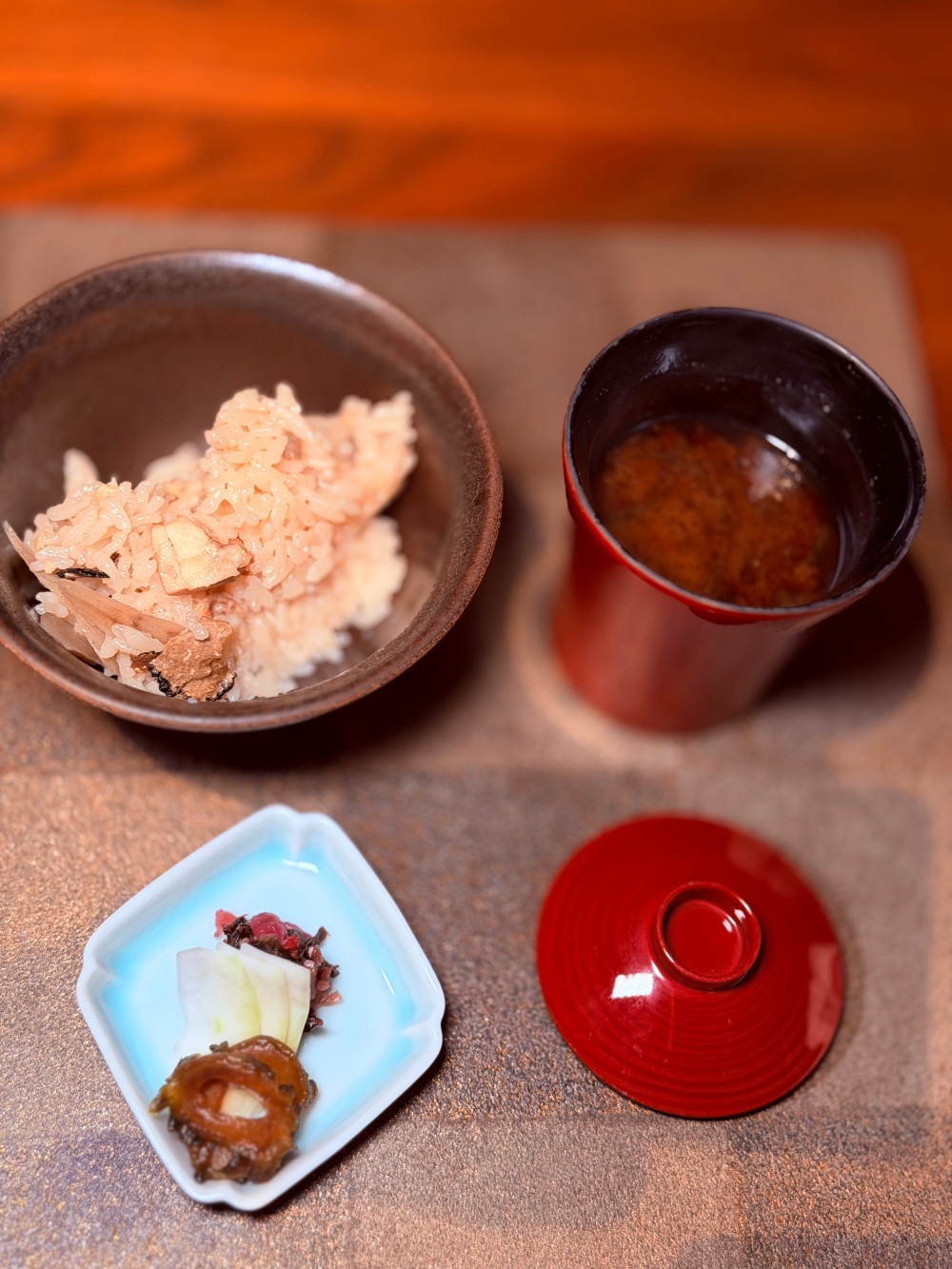 沖繩美食|AOMI 日式料理晚餐,那日我們在 Halekulani Okinawa 夕陽餘暉下品嚐美味創意懷石料理。 - 第22張圖 沖繩美食|AOMI 日式料理晚餐,那日我們在 Halekulani Okinawa 夕陽餘暉下品嚐美味創意懷石料理。