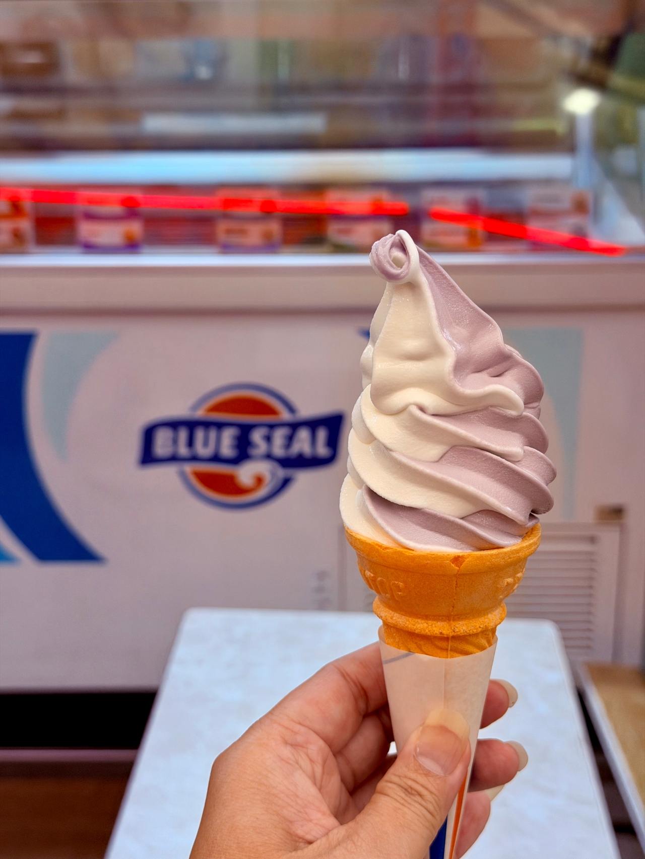 沖繩美食｜Blue Seal 沖繩必吃冰淇淋，在海風裡融化的島嶼甜味。