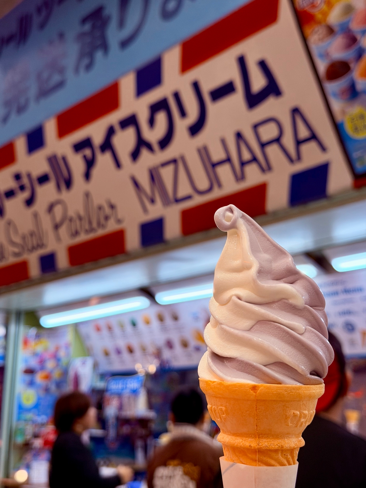 沖繩美食｜Blue Seal 沖繩必吃冰淇淋，在海風裡融化的島嶼甜味。