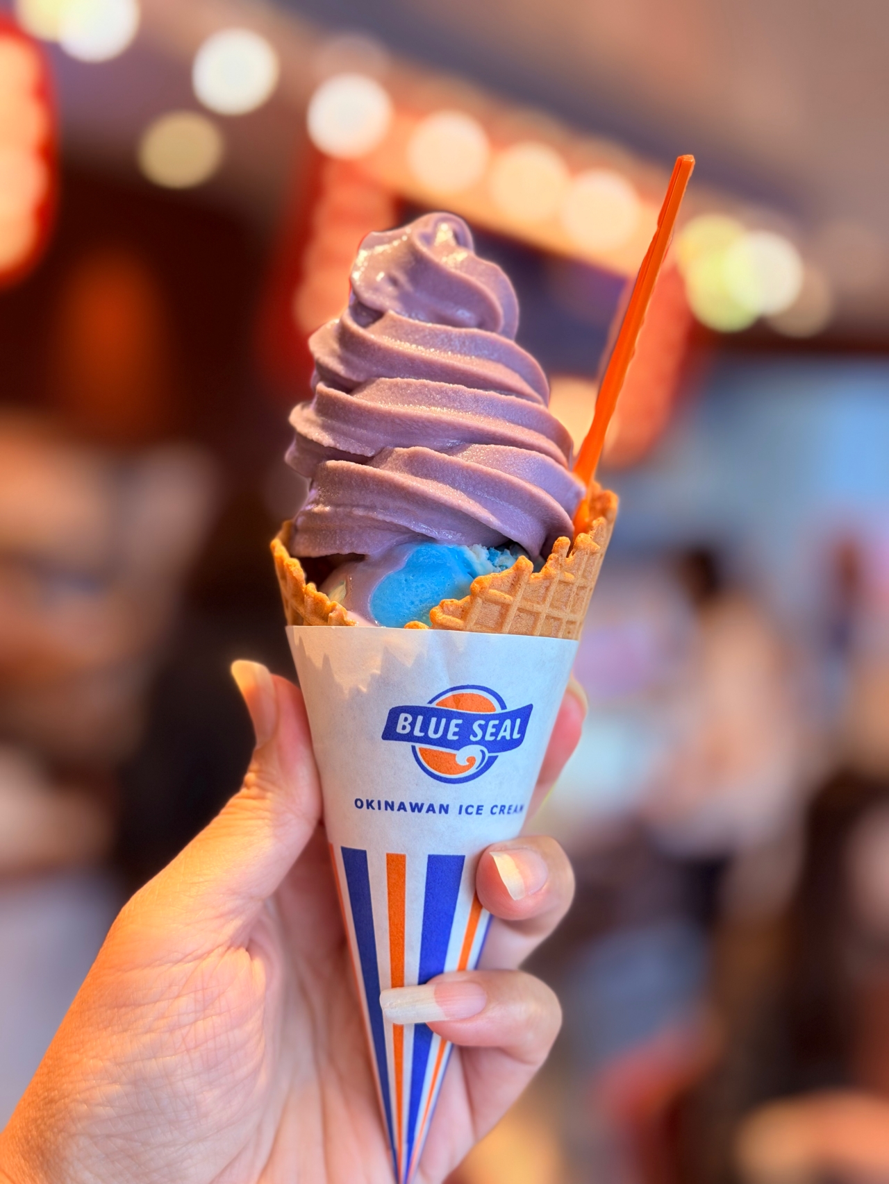 沖繩美食｜Blue Seal 沖繩必吃冰淇淋，在海風裡融化的島嶼甜味。