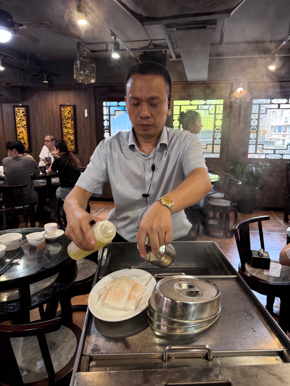 香港飲茶老字號推薦｜香港蓮香樓 Lin Heung Tea House ~推車點心 × 丸仔翅，一壺茶裡的老香港日常。