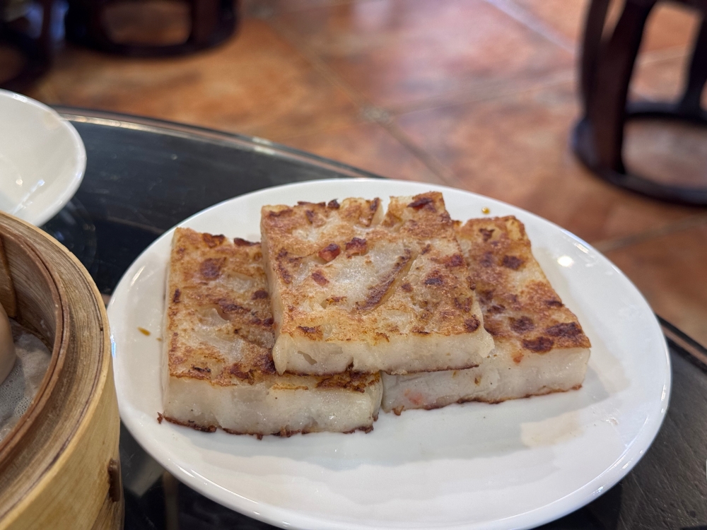 香港飲茶老字號推薦｜香港蓮香樓 Lin Heung Tea House ~推車點心 × 丸仔翅，一壺茶裡的老香港日常。