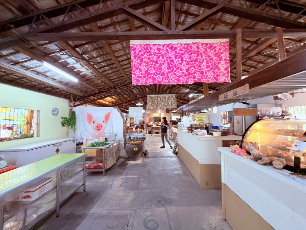 宜蘭縣｜員山鄉｜宜蘭豬龍寨~從豬圈變身山林秘境，這天我們在宜蘭吃了一份超療癒的 DIY 窯烤披薩🍕✨