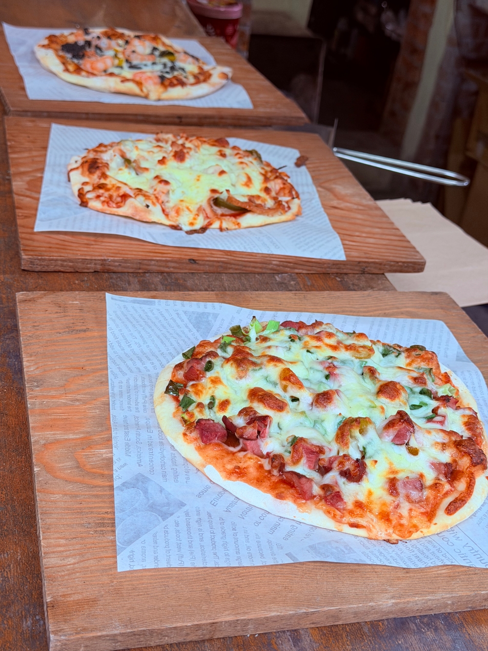 宜蘭縣｜員山鄉｜宜蘭豬龍寨~從豬圈變身山林秘境，這天我們在宜蘭吃了一份超療癒的 DIY 窯烤披薩🍕✨