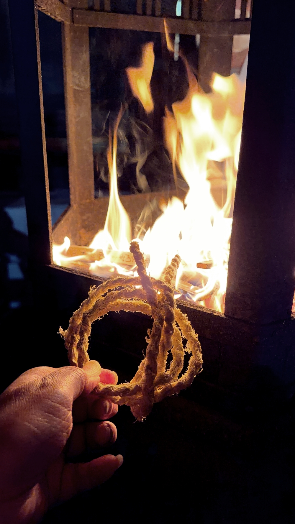 京都跨年怎麼過?八坂神社おけら詣り「白朮祭」,體驗最京都的年末儀式。(2025年跨2026年) - 第18張圖 京都跨年怎麼過?八坂神社おけら詣り「白朮祭」,體驗最京都的年末儀式。(2025年跨2026年)
