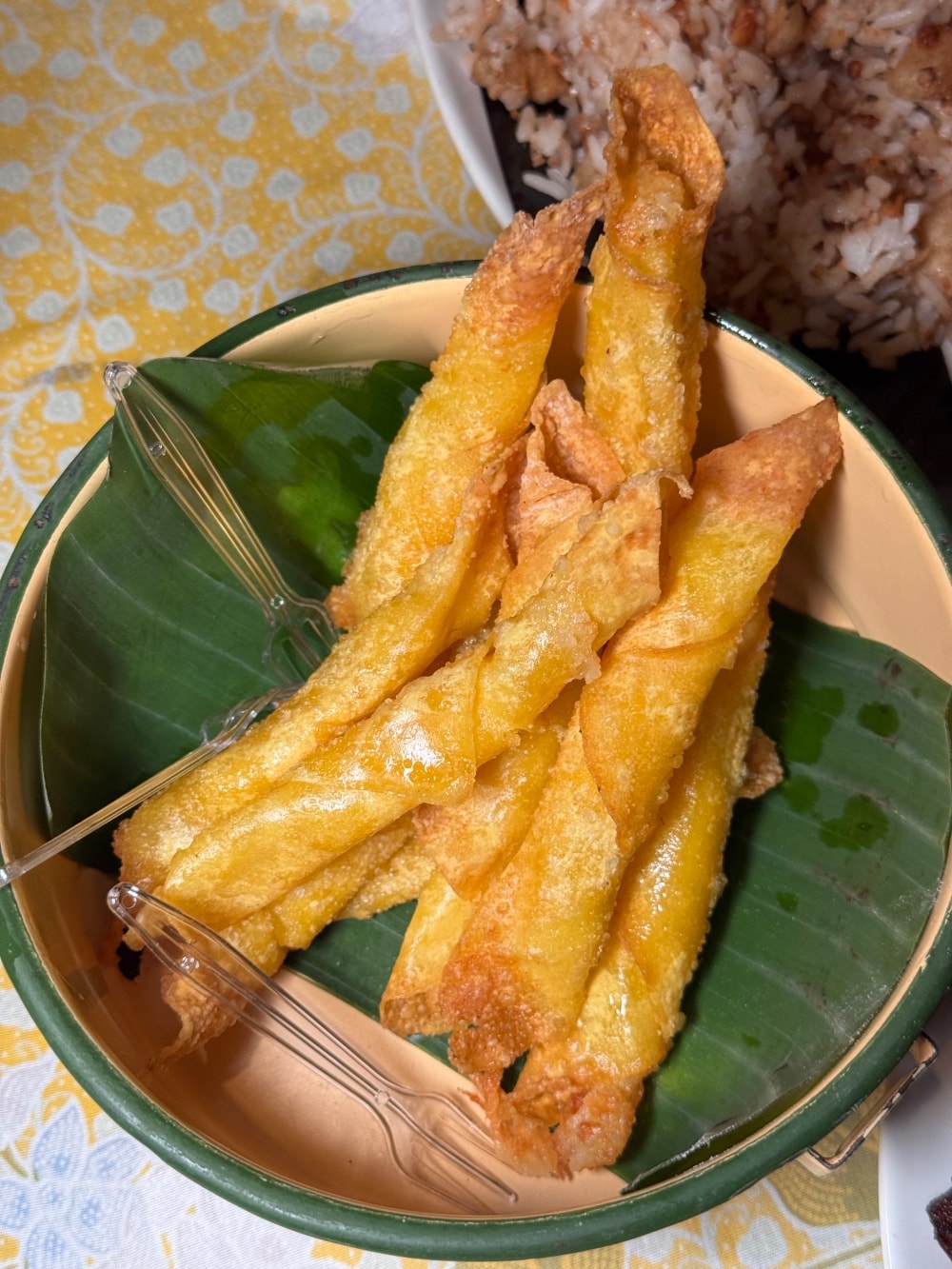 泰國|尖竹汶府(Chanthaburi)| Tha Machan food(ร้านอาหารท่ามาจัน)河畔夜色裡的一頓溫柔晚餐。(尖竹汶府美食) - 第12張圖 泰國|尖竹汶府(Chanthaburi)| Tha Machan food(ร้านอาหารท่ามาจัน)河畔夜色裡的一頓溫柔晚餐。(尖竹汶府美食)