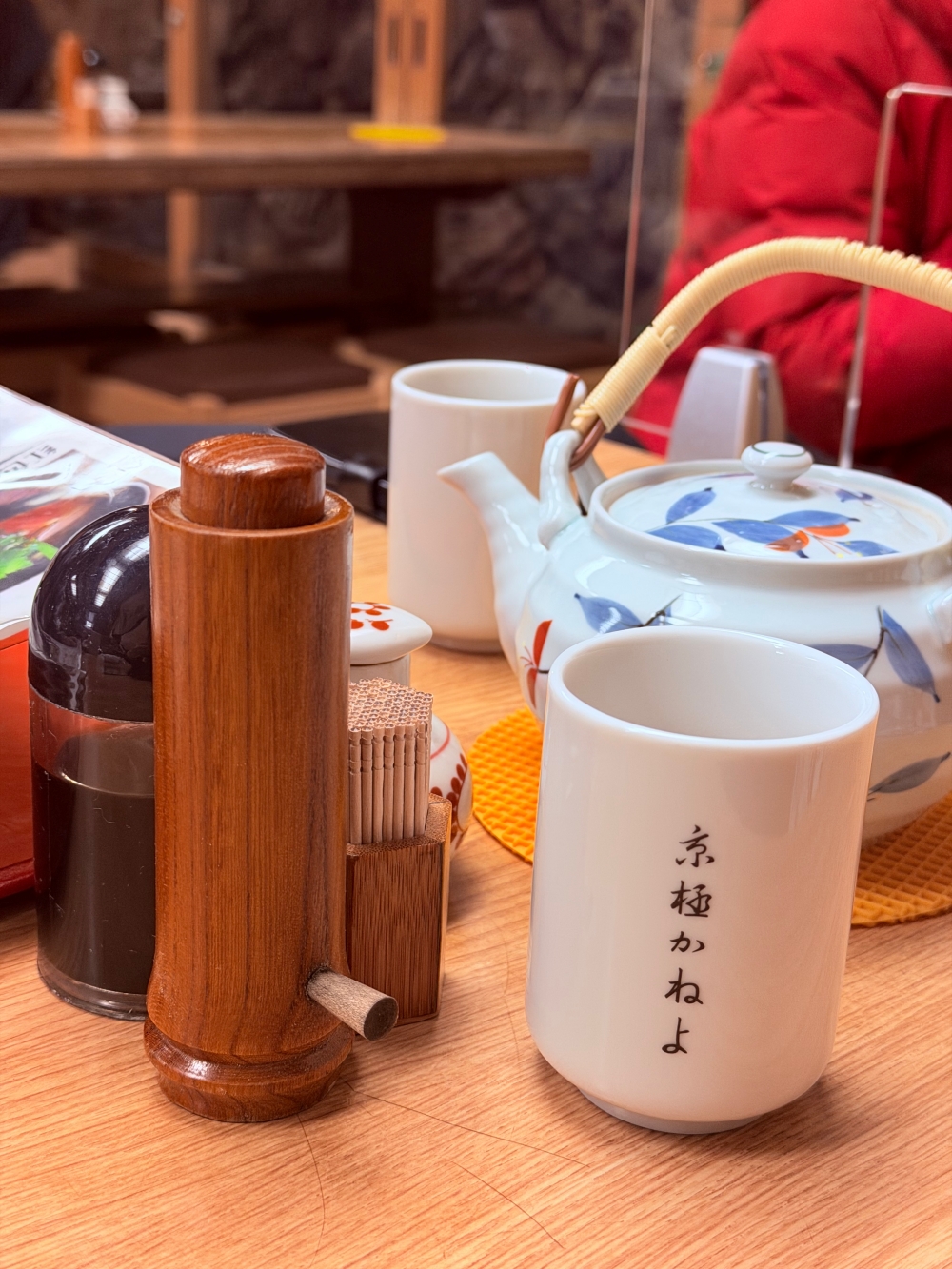 京都鰻魚飯推薦｜Kyogoku Kaneyo（京極かねよ），百年老店的錦系丼，十多年後再次回訪的理由。（京都美食）