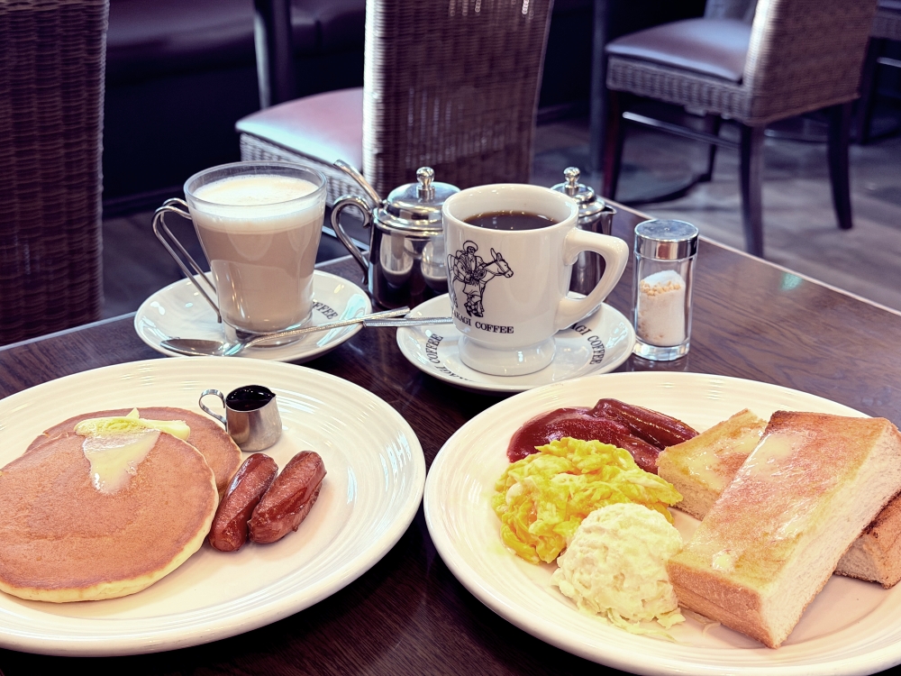 京都咖啡館|高木珈琲店 高辻本店|京都老派喫茶店早餐推薦,咖啡、吐司、昭和布丁的慢時光。(京都早午餐) - 第4張圖 京都咖啡館|高木珈琲店 高辻本店|京都老派喫茶店早餐推薦,咖啡、吐司、昭和布丁的慢時光。(京都早午餐)