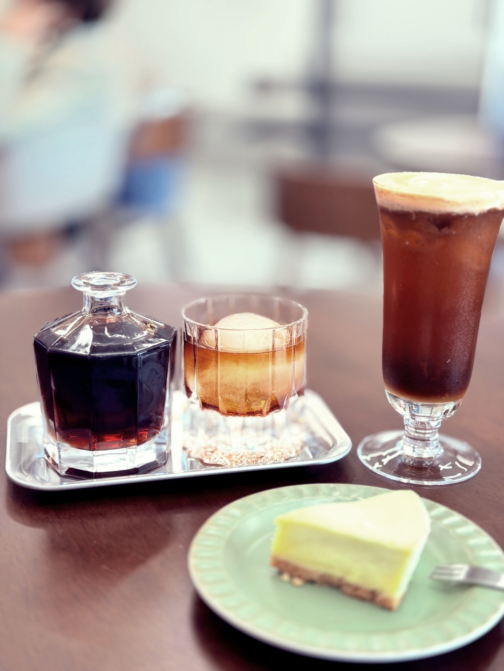 【桃園楊梅咖啡館推薦】獵焰咖啡 Hunter Kaffe｜維也納烘焙、自家烘豆、冰滴與西西里咖啡，在櫻花樹旁慢慢喝一杯。