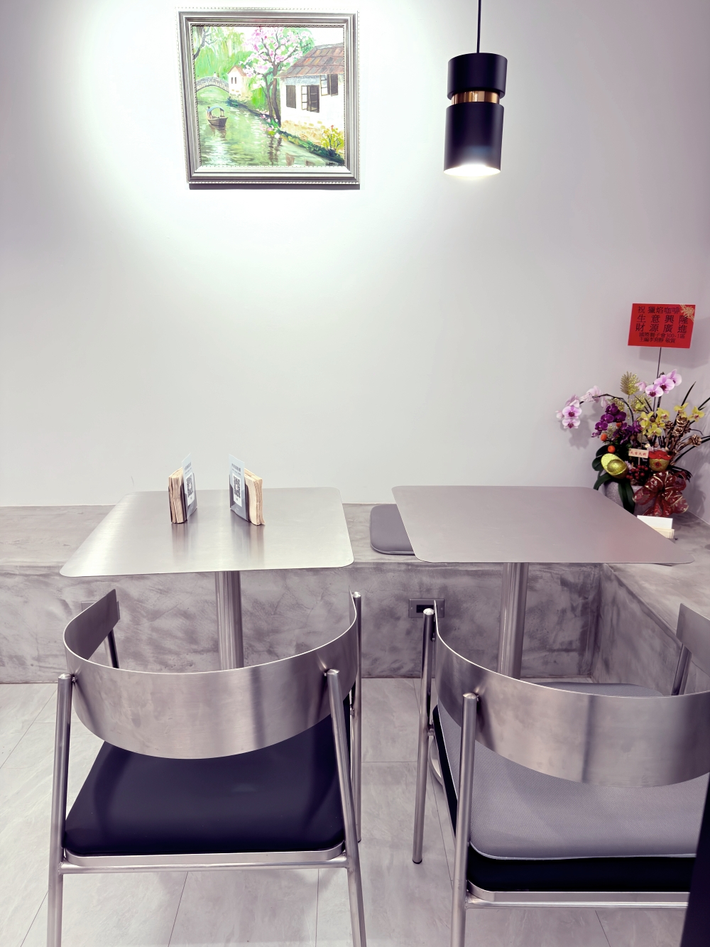 【桃園楊梅咖啡館推薦】獵焰咖啡 Hunter Kaffe｜維也納烘焙、自家烘豆、冰滴與西西里咖啡，在櫻花樹旁慢慢喝一杯。