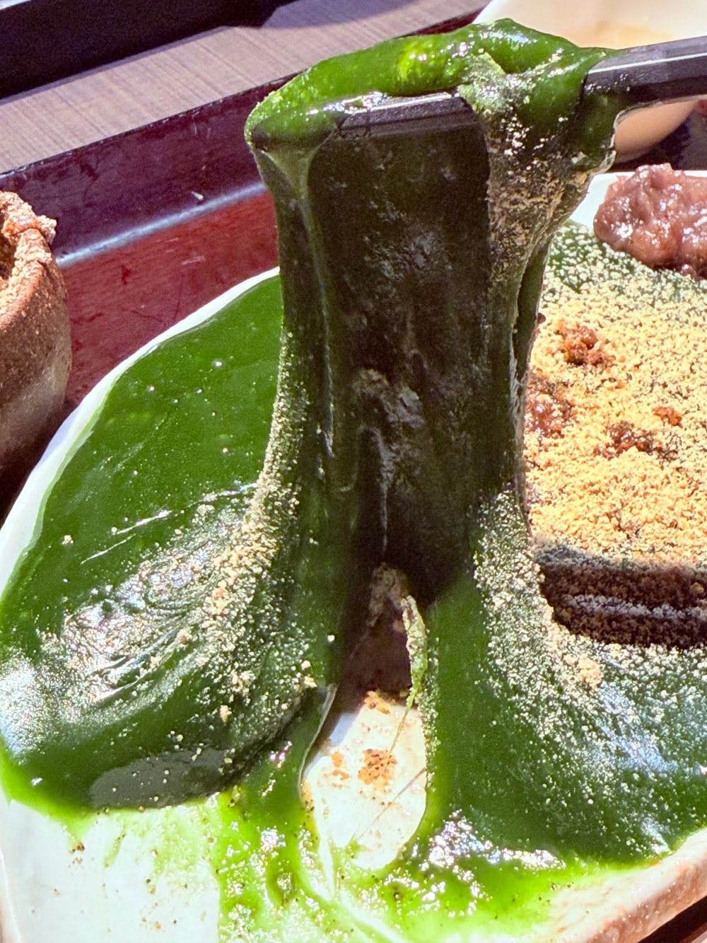 京都抹茶甜點推薦｜京都茶寮翠泉必吃熱蕨餅與抹茶聖代，京都街角遇見的一段茶香時光。