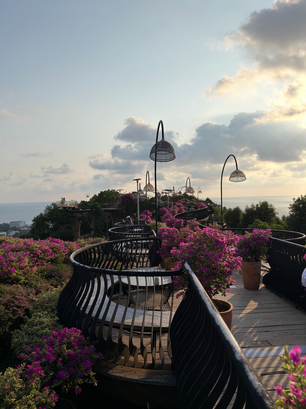The Peak 咖啡館環境