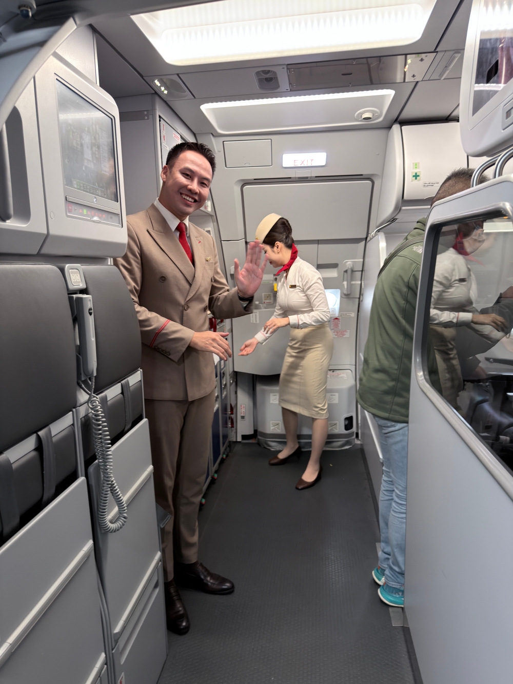 太陽富國航空 空少