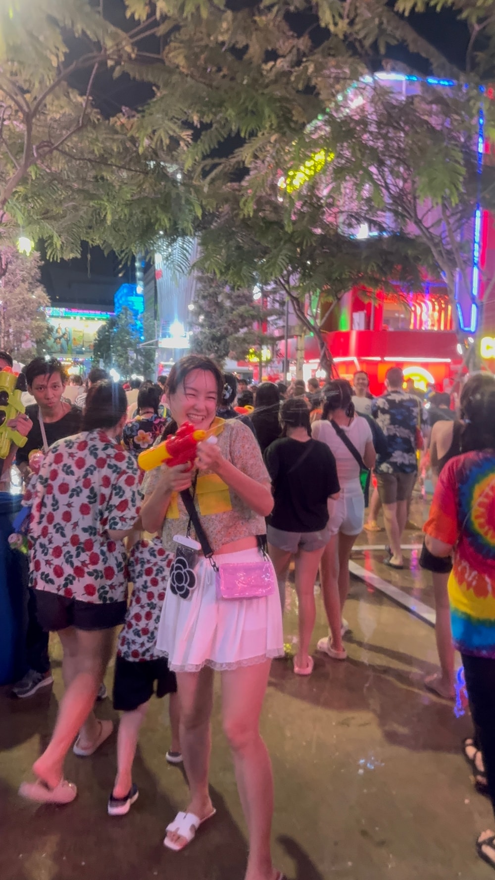 曼谷潑水節現場照片