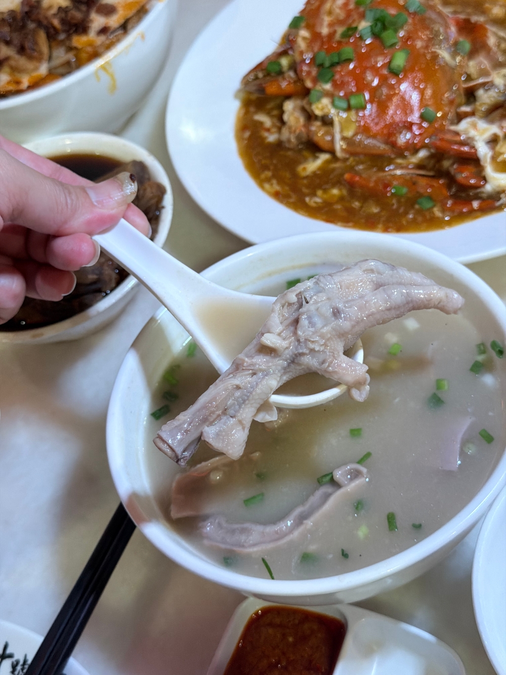 【2026吉隆坡自由行】吉隆坡美食推薦|十號胡同 Lot 10 Hutong:一次吃遍馬來西亞老字號美食,從福建麵到肉骨茶的南洋味覺旅行。 - 第12張圖 馬來西亞|吉隆坡|十號胡同 Lot 10 Hutong 一次吃遍當地老字號美食
