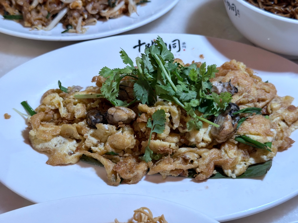 【2026吉隆坡自由行】吉隆坡美食推薦|十號胡同 Lot 10 Hutong:一次吃遍馬來西亞老字號美食,從福建麵到肉骨茶的南洋味覺旅行。 - 第24張圖 馬來西亞|吉隆坡|十號胡同 Lot 10 Hutong 一次吃遍當地老字號美食