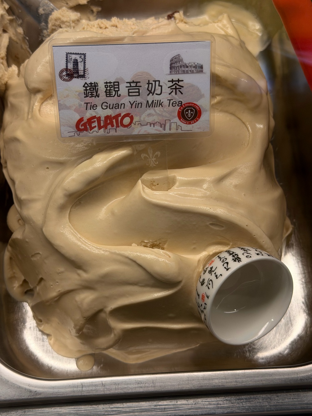【高雄美食】吉拉朵義式手工冰淇淋|2005年創立高雄第一家義大利手工冰淇淋專賣店,鐵觀音奶茶、海鹽花生讓人一吃愛上。 - 第7張圖 IMG