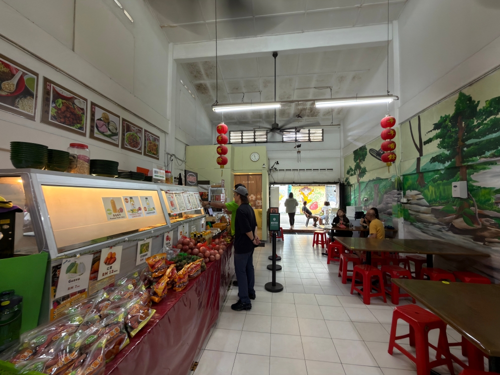 【2026吉隆坡自由行】加拉巴沙威(Kelapa Sawit)小鎮漫遊|走進柔佛客家聚落,尋找街頭壁畫與最道地的客家美食。 - 第12張圖 Batch IMG