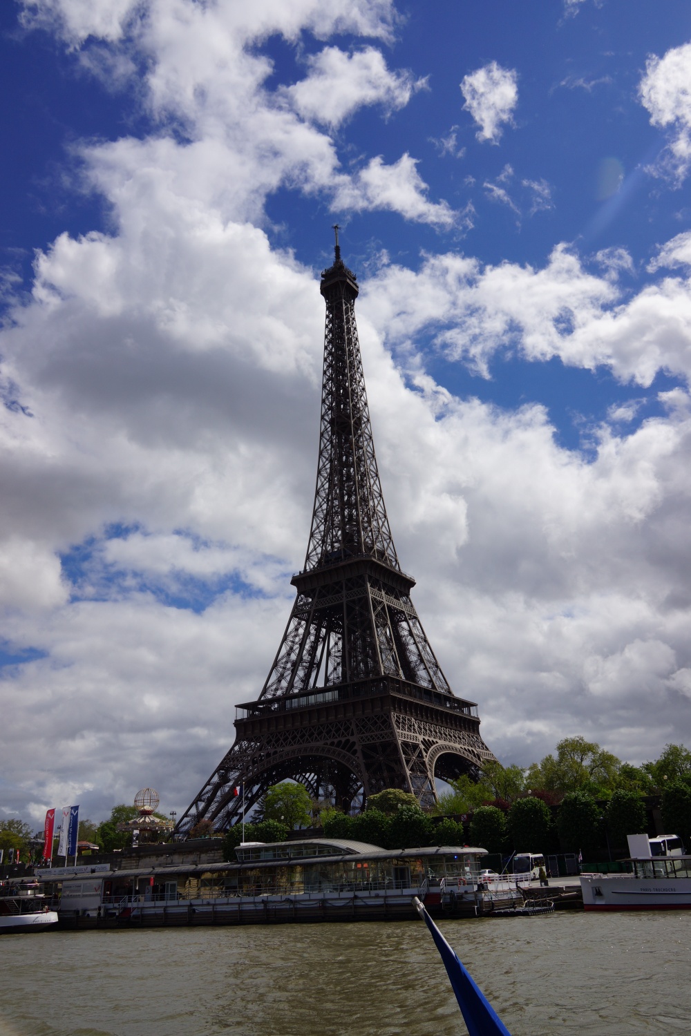 艾菲爾鐵塔（Eiffel Tower）