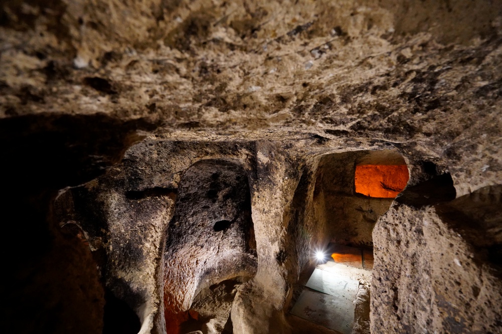 【土耳其卡帕多奇亞景點】卡帕多奇亞(Cappadocia)奇岩怪石與地下城(Kaymaklı Underground City)攻略|走進宛如電影《魔戒》與《星際大戰》的奇幻世界。 - 第13張圖 DSC9466