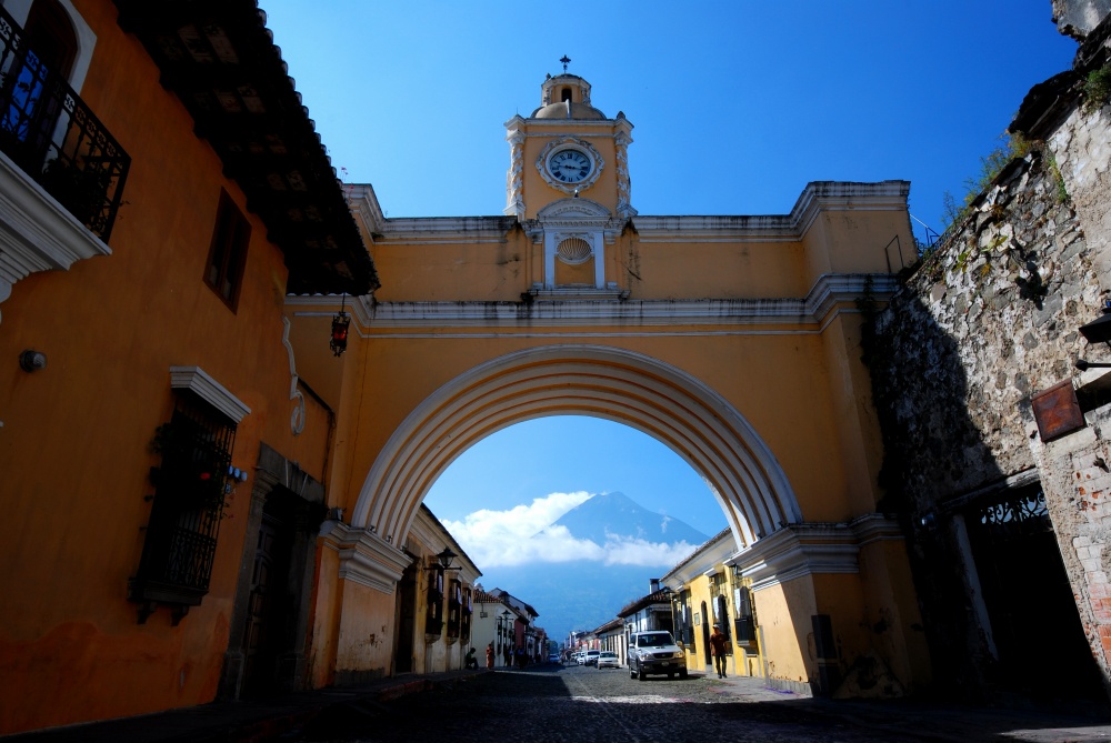 瓜地馬拉安地瓜 Antigua 自由行|中美洲最美麗的小鎮!世界文化遺產、火山咖啡、聖周花地毯與巴洛克古城漫步攻略。 - 第4張圖 安地瓜(Antigua Guatemala)