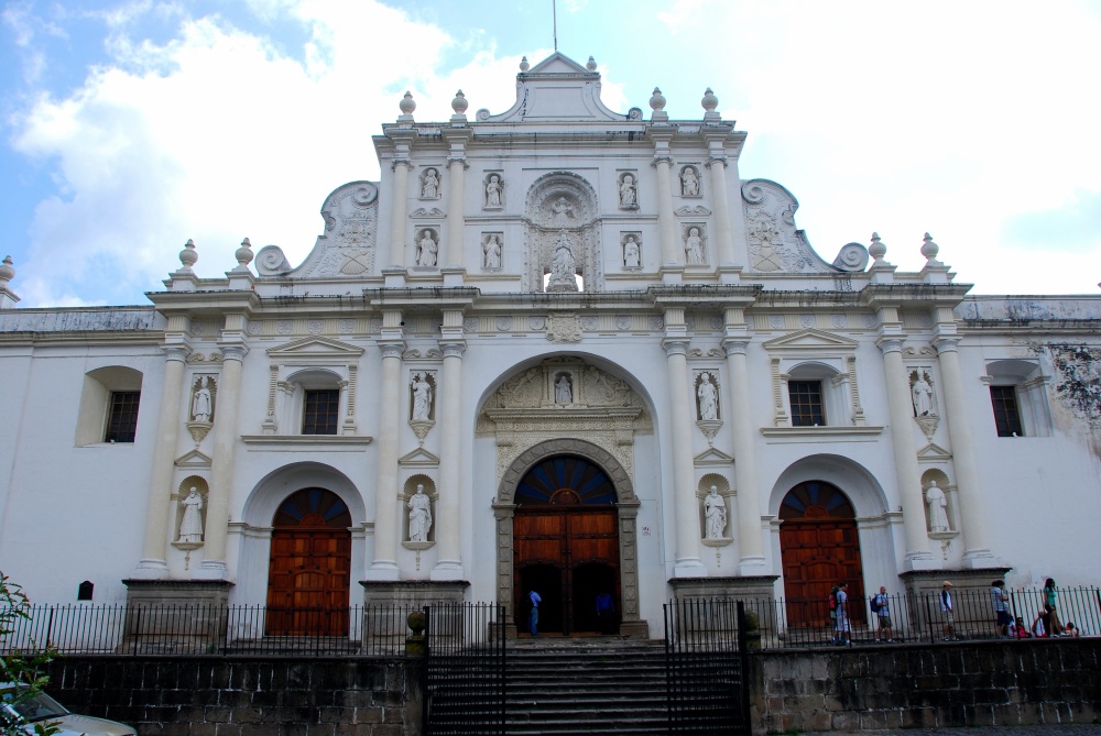 瓜地馬拉安地瓜 Antigua 自由行|中美洲最美麗的小鎮!世界文化遺產、火山咖啡、聖周花地毯與巴洛克古城漫步攻略。 - 第10張圖 安地瓜(Antigua Guatemala)