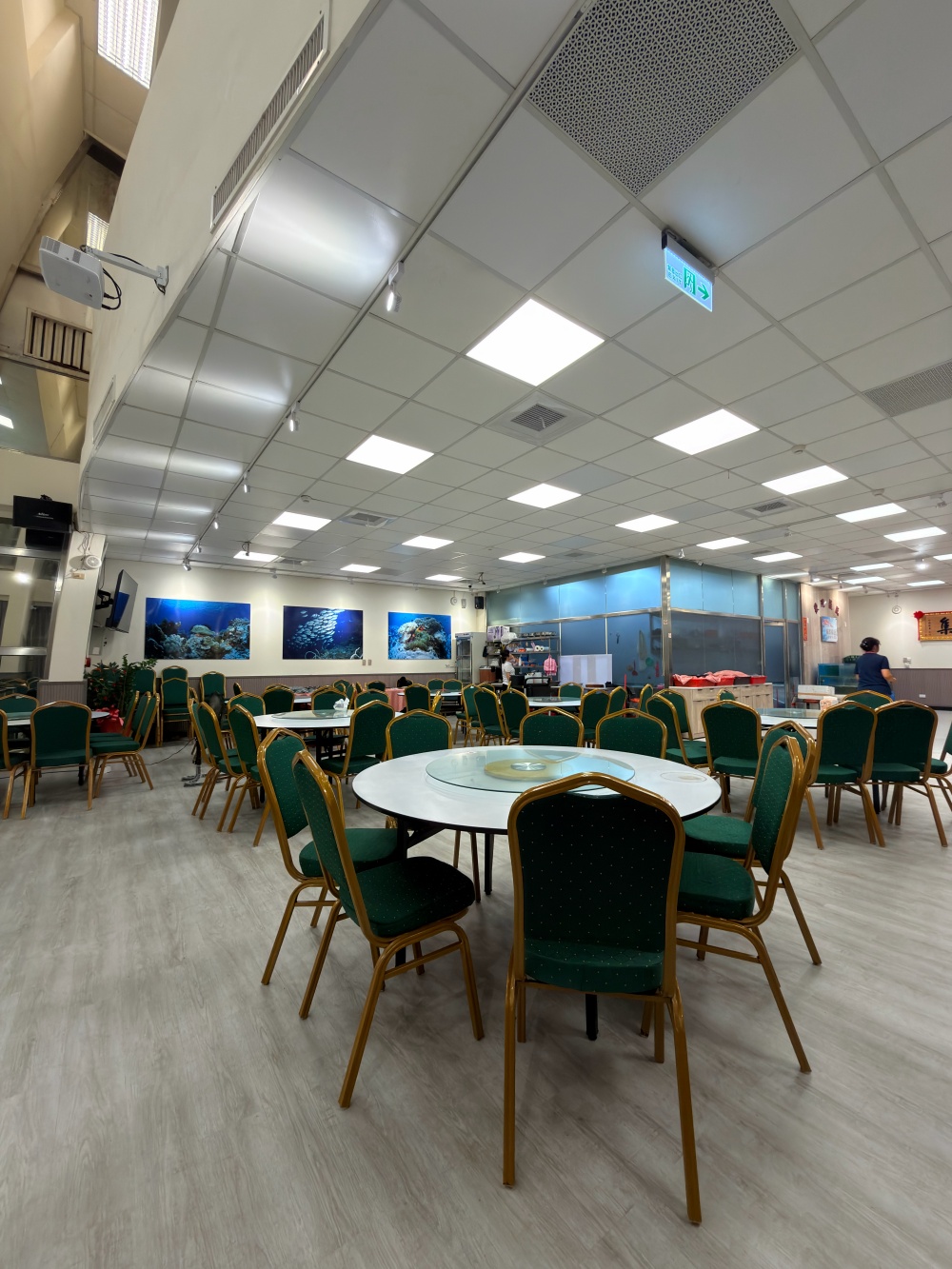桃園新屋美食|528海景餐廳|永安漁港新開幕海景餐廳,現流海鮮、台式熱炒一次滿足,據說坐擁海景第一排視野!(永安漁港美食/桃園海景餐廳) - 第5張圖 IMG