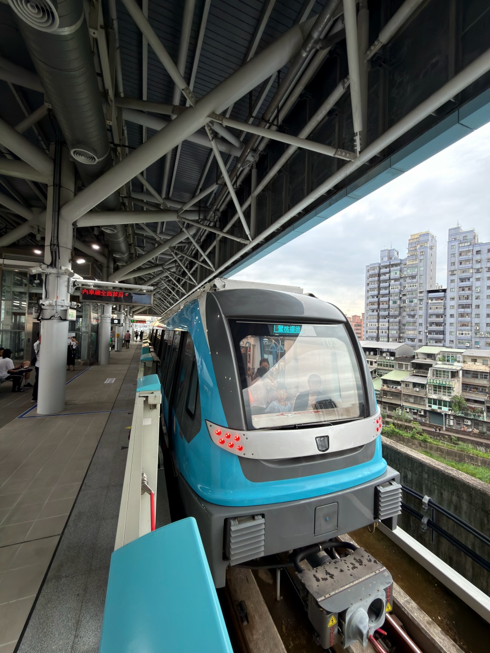【鶯歌美食】厚道排骨專賣店|捷運三鶯線通車意外發現的人氣排隊名店!復古老屋裡的古早味排骨飯 - 第11張圖 IMG